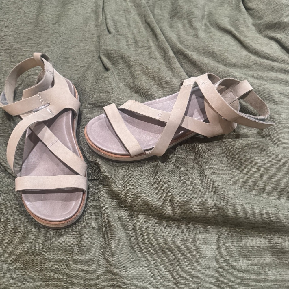 Merrell Women Moon Mid Sandal J000570 Taupe Size 10